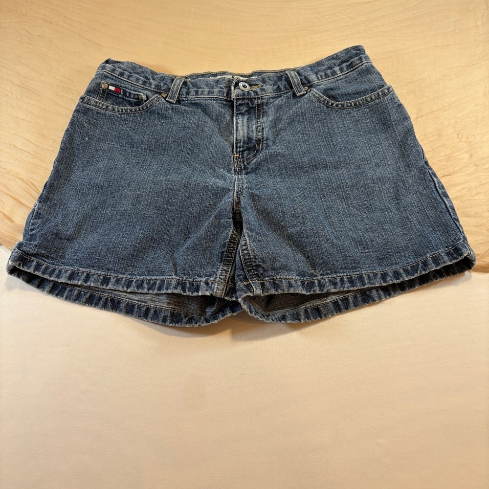 Tommy Hilfiger Womens Vintage‎ Classic Med Wash Boyfriend Shorts Size 4